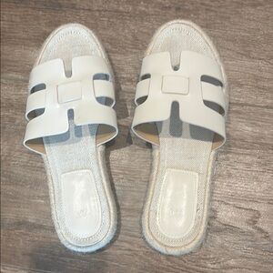 H&M creme flats NWOT